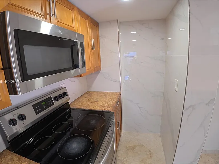 5400 SW 36th St #1 — Photo 8