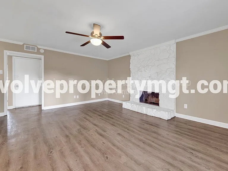 1170 Simmonsridge Dr — Photo 7