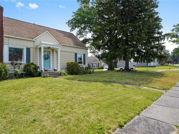 2420 25th St, Cuyahoga Falls, OH 44223