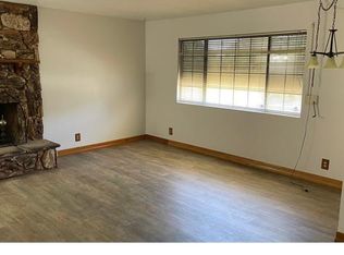 43262 7th St E, Lancaster, CA 93535