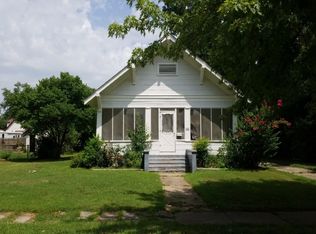 130 D St NW, Miami, OK 74354
