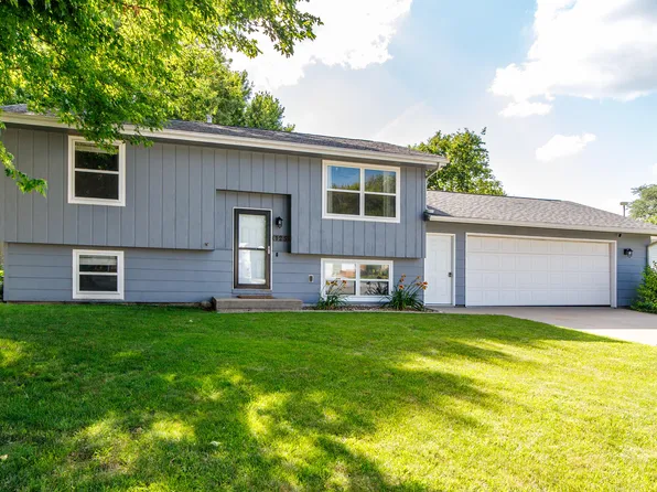 125 Eisenhower Dr, Story City, IA 50248