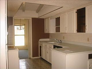 3rd image of 1410 Meadowmear Dr