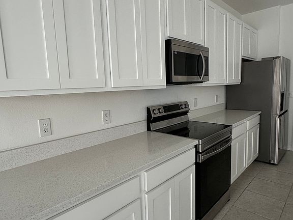 4th image of 1838 Sanibel Dr
