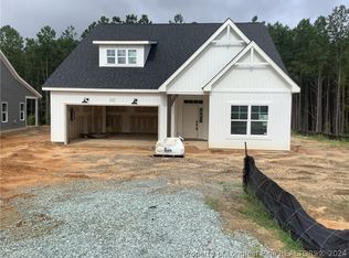 312 Glassmine Trl, Aberdeen, NC 28315