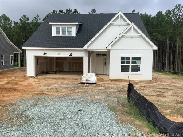 312 Glassmine Trl, Aberdeen, NC 28315