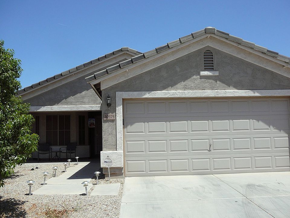 Gated Community, Golf Course Lot, Complete with View Fencing!