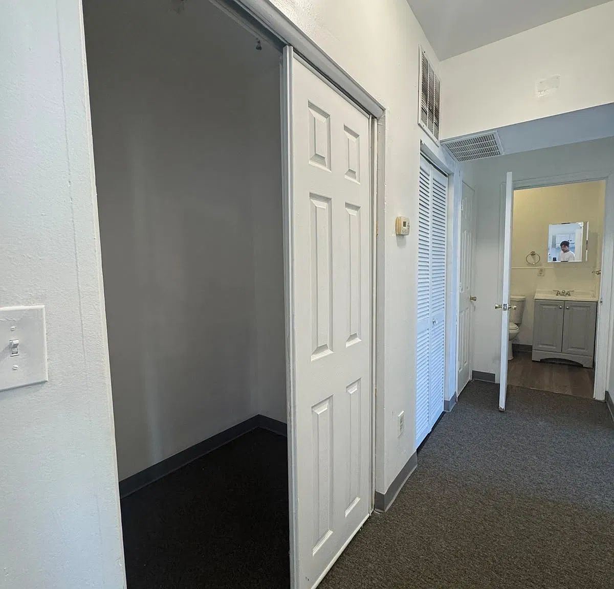 Park Ave Apartments — Photo 4