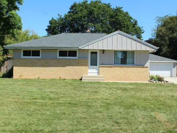 8228 North 54th STREET, Brown Deer, WI 53223
