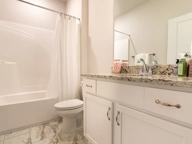 1091 Primrose Dr — Photo 18