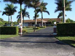 17055 SW 192nd St, Miami, FL 33187