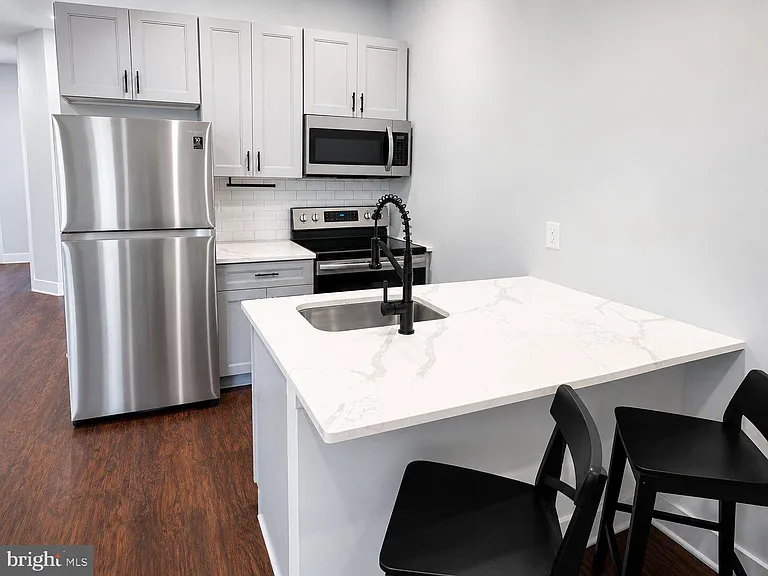 3213 W Susquehanna Ave #1 — Photo 5
