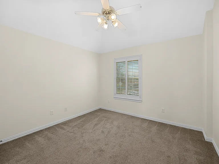 9720 Zembriski Dr — Photo 24
