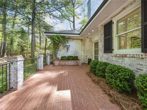 2319 Princess Ann St, Greensboro, NC 27408