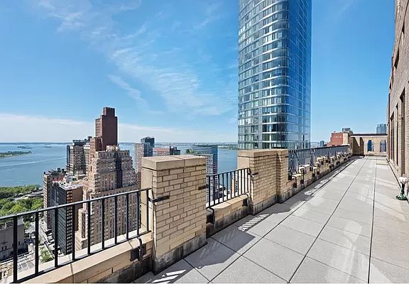 5th image of 88 Greenwich St Penthouse 2