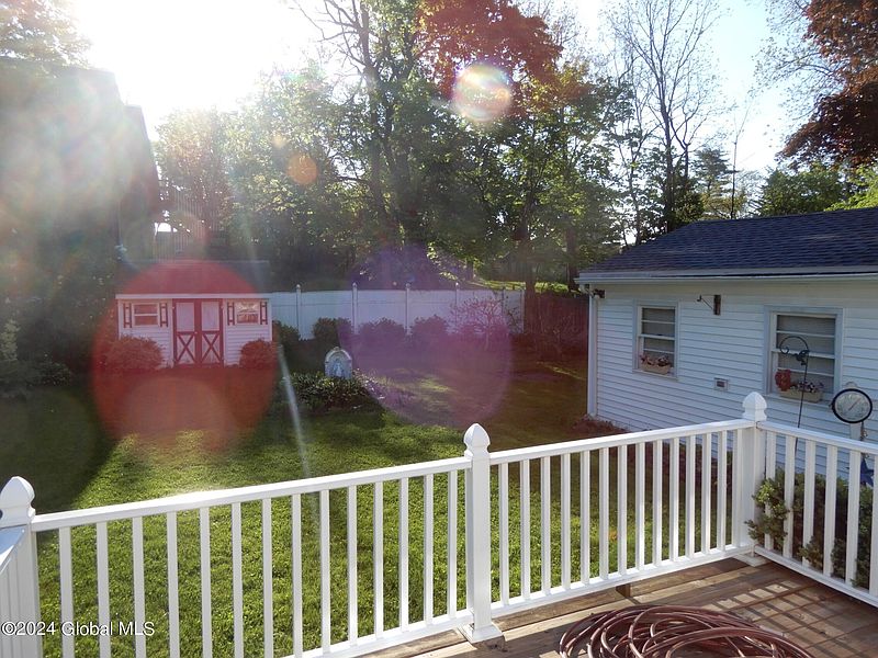 4th image of 56 S Lake Avenue