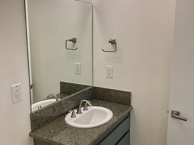 203 Ladera Street — Photo 11