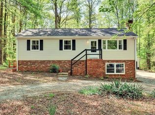 2125 Mountain View Rd, Powhatan, VA 23139