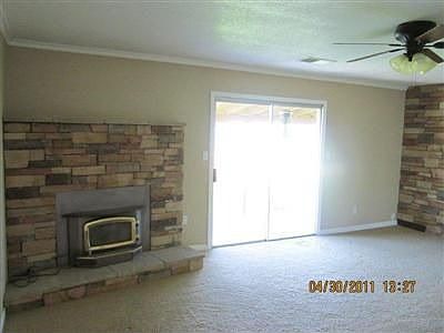 4th image of 5712 Hinds Rd