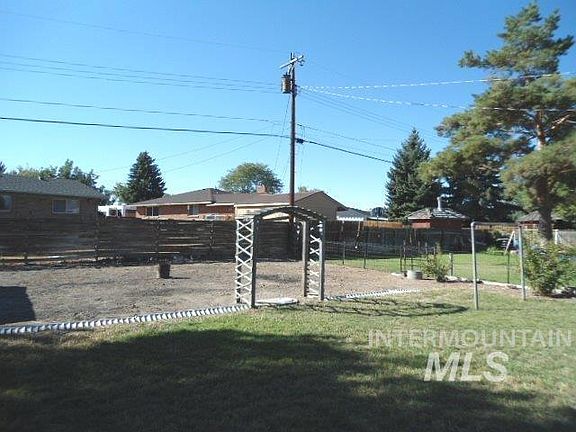 5th image of 1344 E Spruce Ave