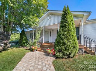9 Johns St, Asheville, NC 28806