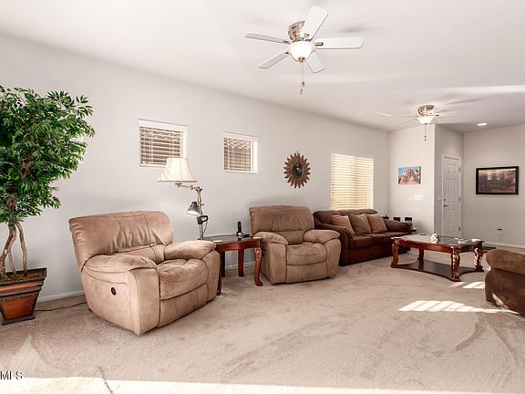 3rd image of 26157 W RUNION Drive
