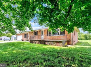 1315 Goldenville Rd, Gettysburg, PA 17325