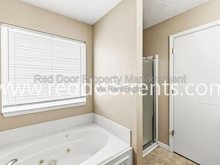 12419 Deerview Dr — Photo 33