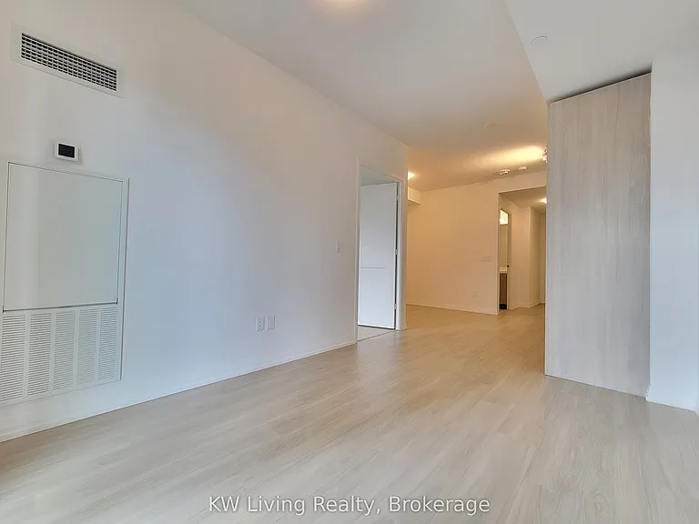 28 Widmer St #4522 — Photo 12