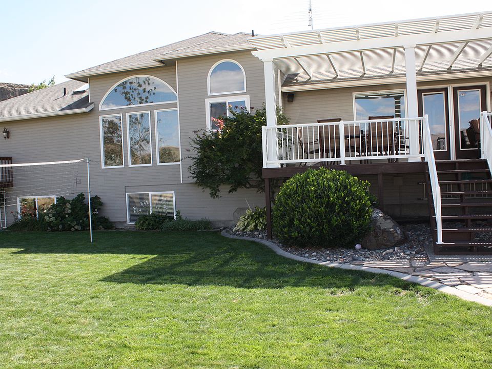 2nd image of 153 Shiloh Dr