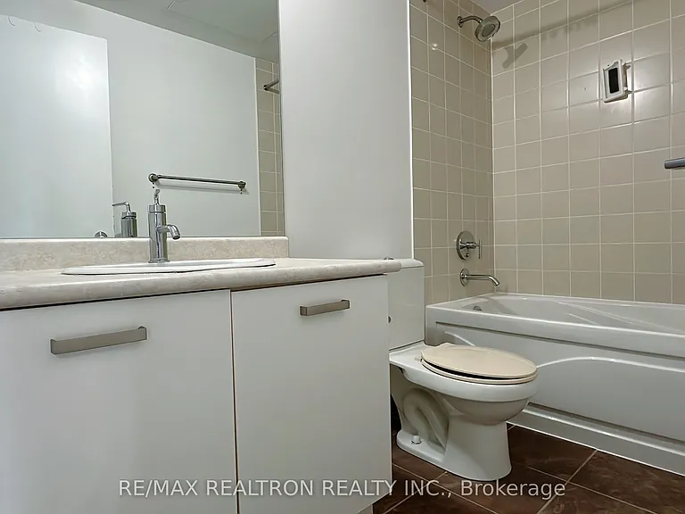 832 Bay St #4707 — Photo 5