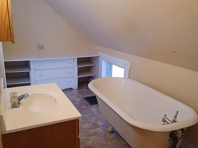 3242 Main St #1 — Photo 7