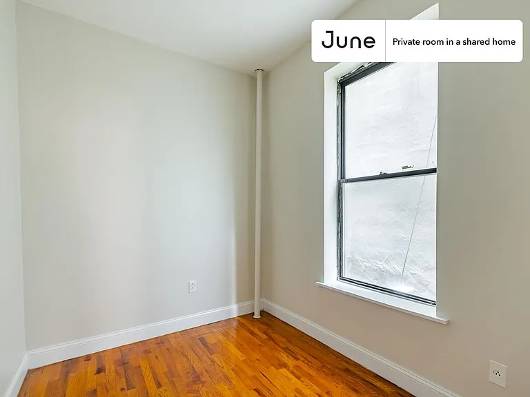 611 E 11th St #B — Photo 2