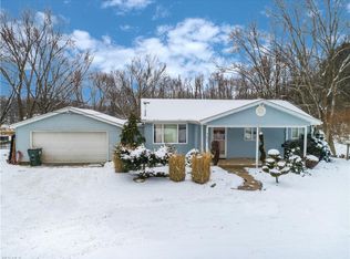 5052 Lesh St NE, Louisville, OH 44641