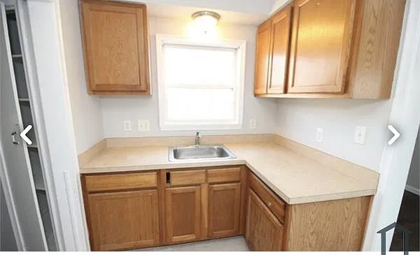 3 bed, 1000 sqft, $1,800 — Photo 3