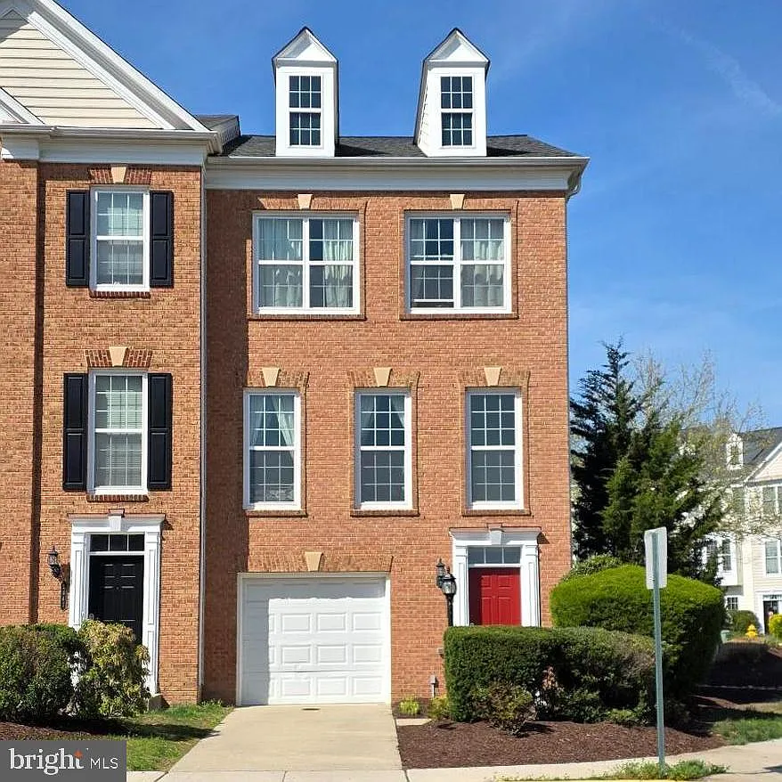2449 Brookmoor Ln photo 1