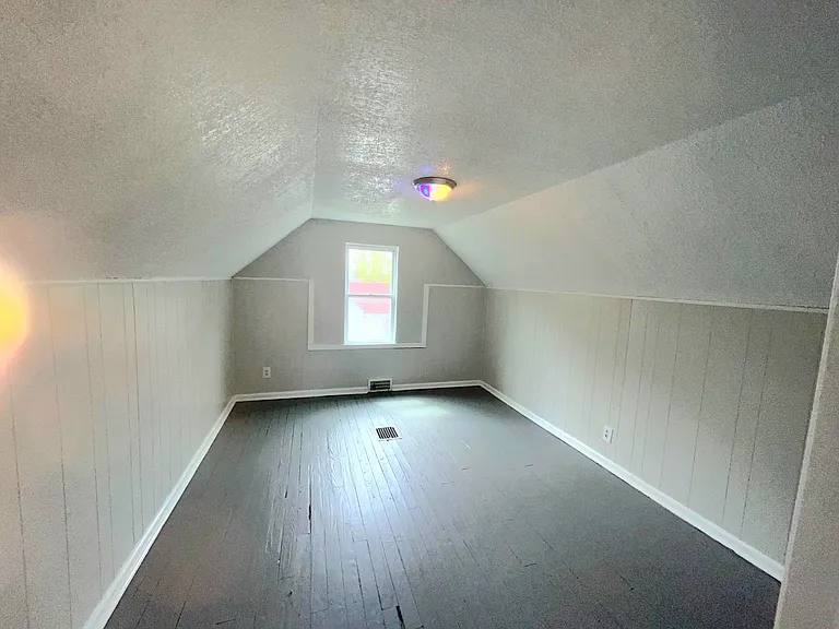 Faust Ave — Photo 12