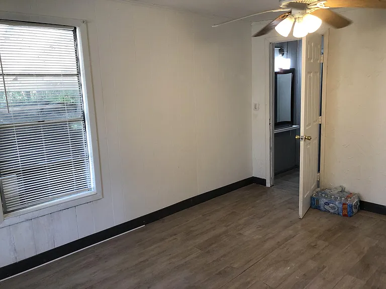 116 W College Ave — Photo 12