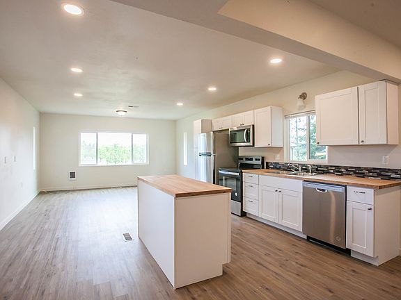 North facing Kitchen/Dining