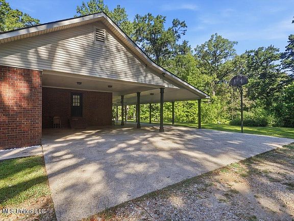 4th image of 2053 Warrenton Rd