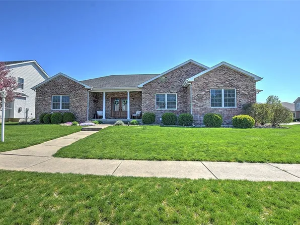 1614 Hunters View Dr, Mt Zion, IL 62549