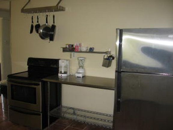 4th image of 115 N Byers St