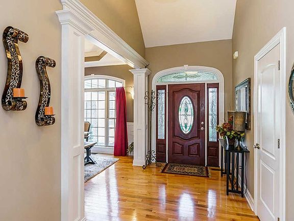 5th image of 606 Dove Ln