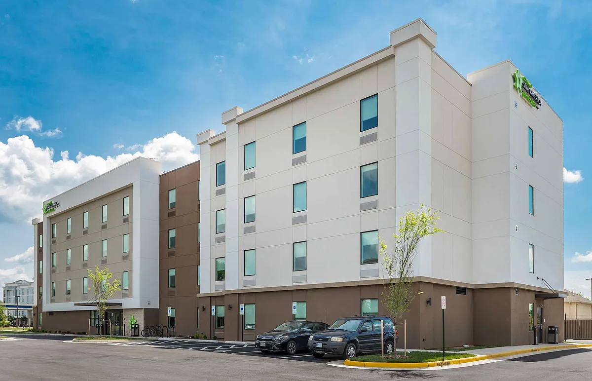 Exterior - 1065 Hospitality Ln