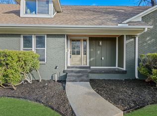 9329 Springwater Dr, Dallas, TX 75228