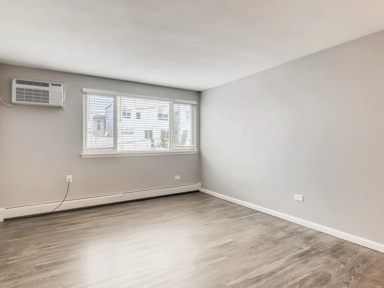 1555 Grove St #107 — Photo 4