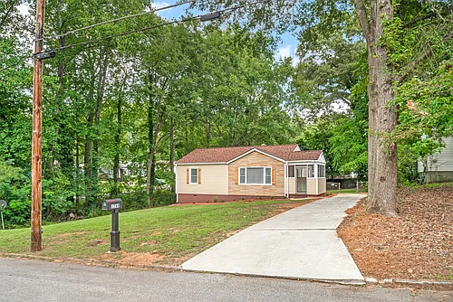 1764 Lee St Photo 1