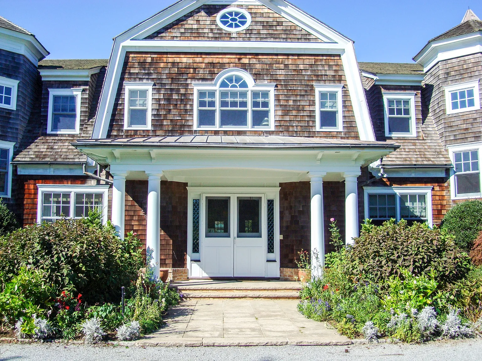 Pure Luxury in Bridgehampton — Photo 2