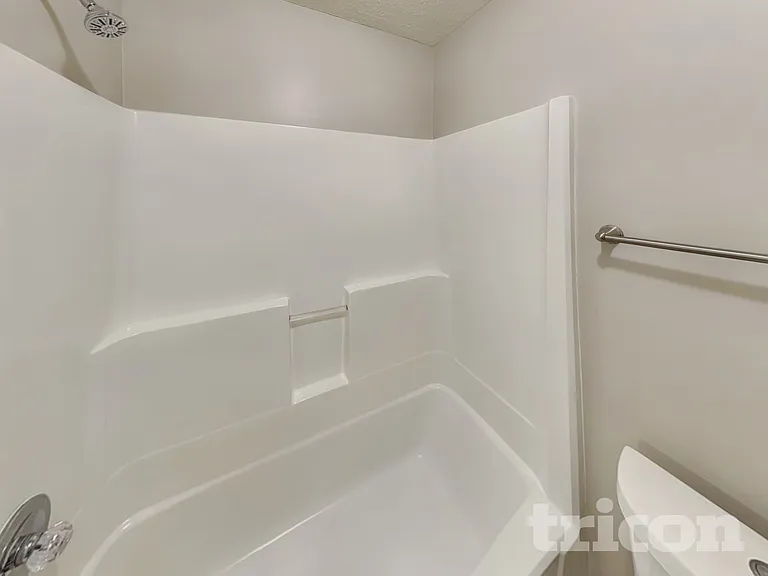 80 Vincent Ln — Photo 11
