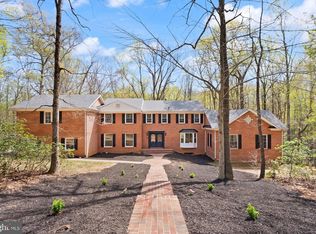 11115 Streamview Ct, Great Falls, VA 22066